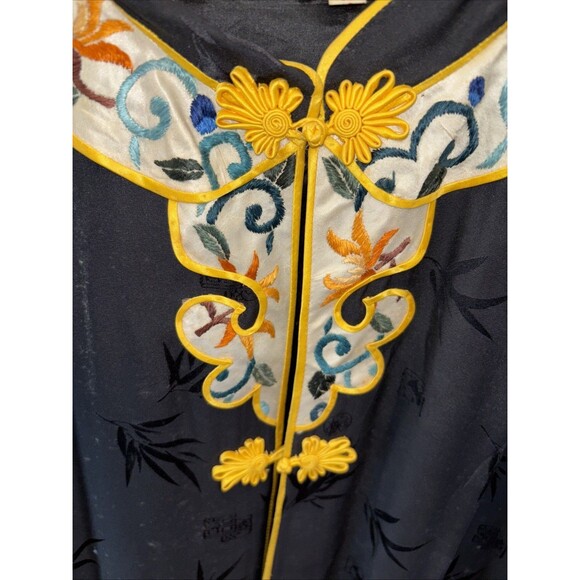 Jade Lantern Kimono Vintage Chinese Black Silk Robe Floral Embroidered L  Duster - Picture 4 of 10
